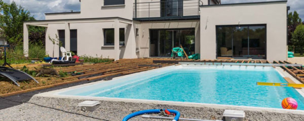 Piscine en béton armé